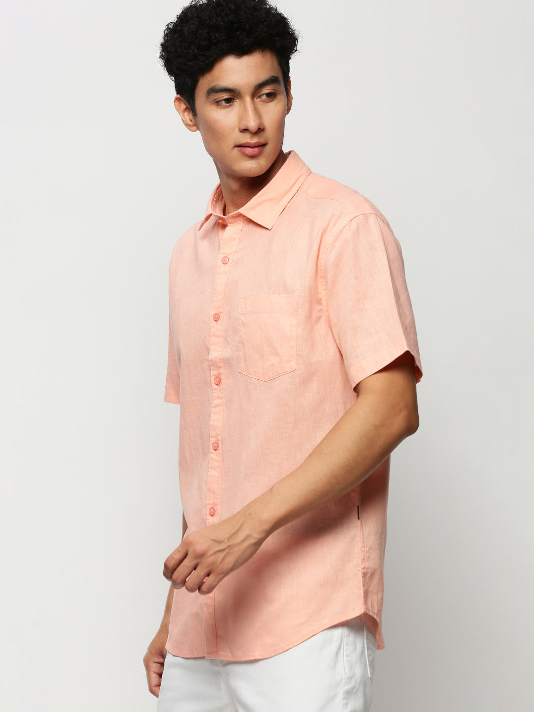 Men Peach Solid Casual Casual Shirts