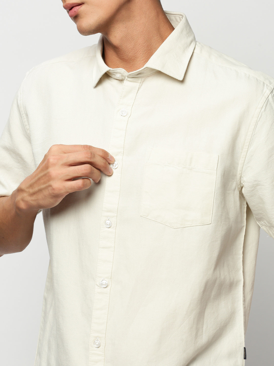 Men Cream Solid Casual Casual Shirts