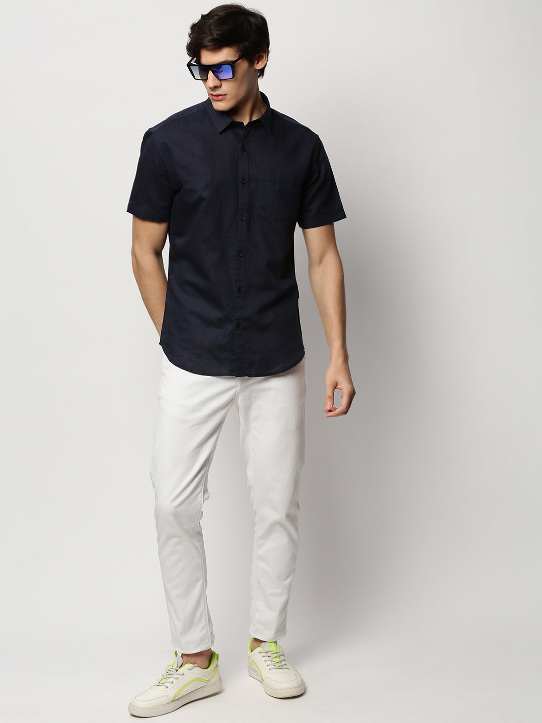 Men Navy Solid Casual Casual Shirts