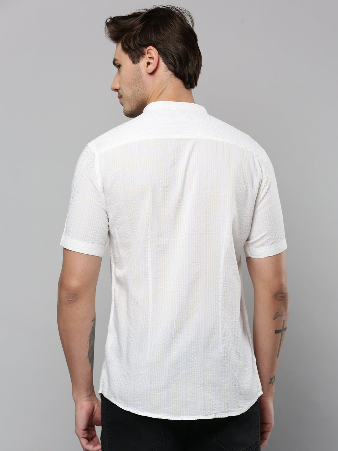 Men White Solid Casual Shirt