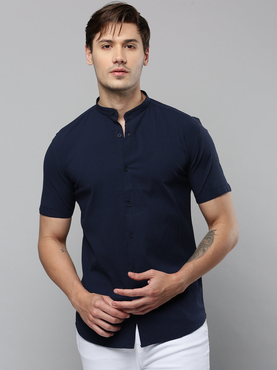 Men Navy Solid Casual Shirt