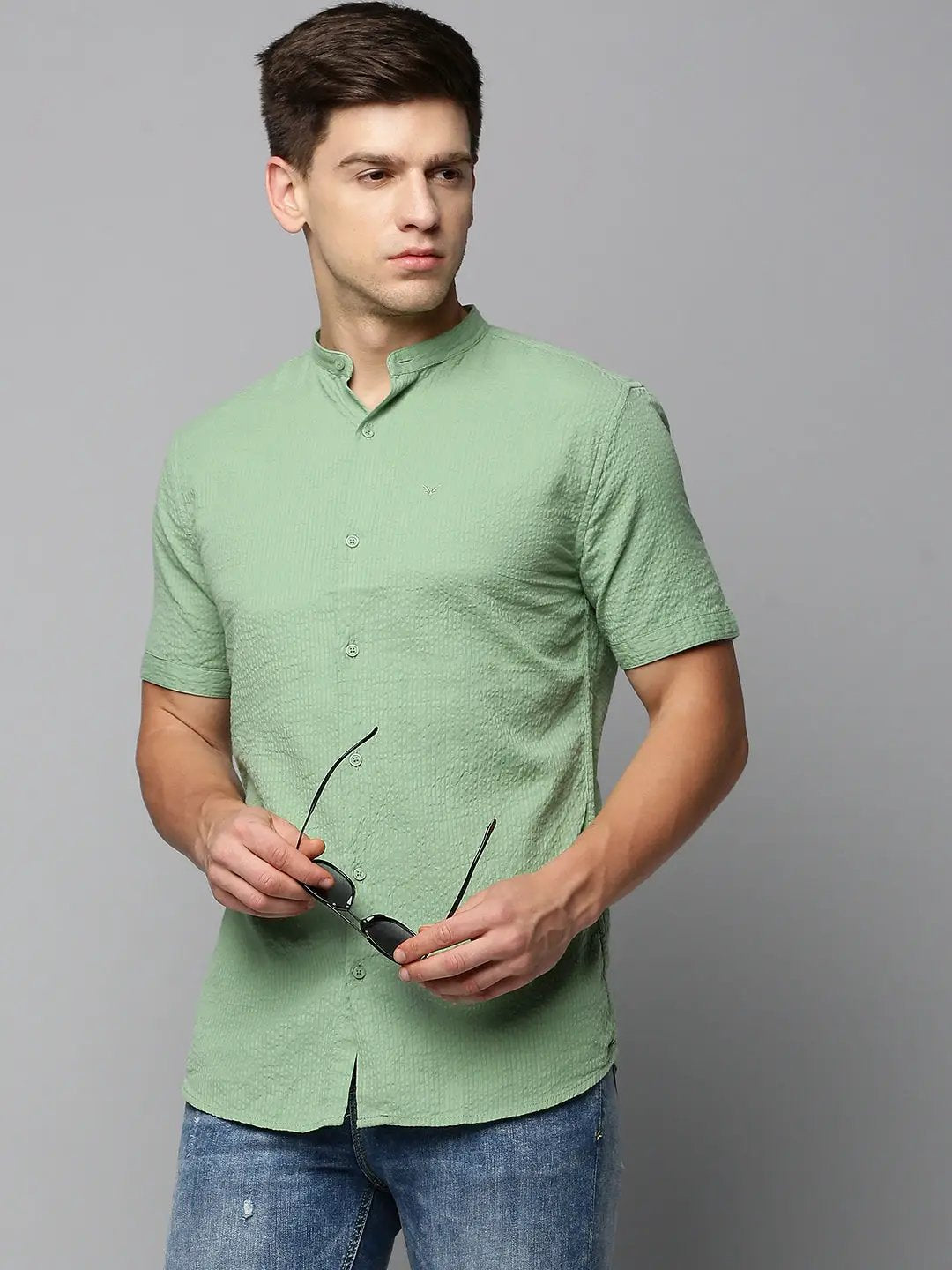 Men's Green Solid Casual Shirt