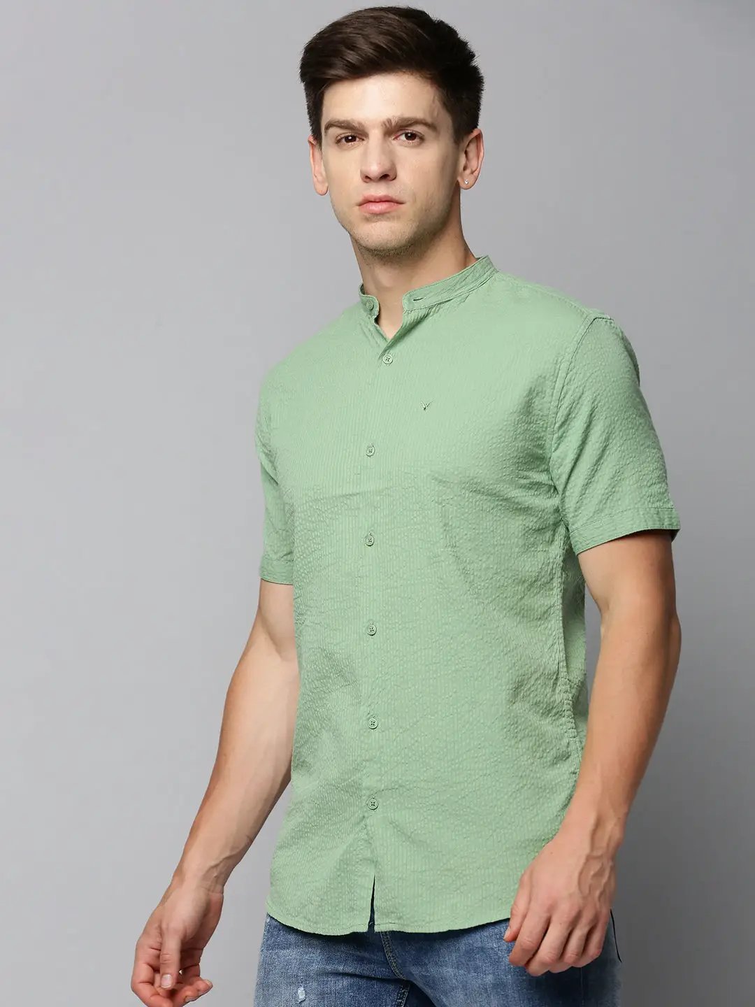Men's Green Solid Casual Shirt