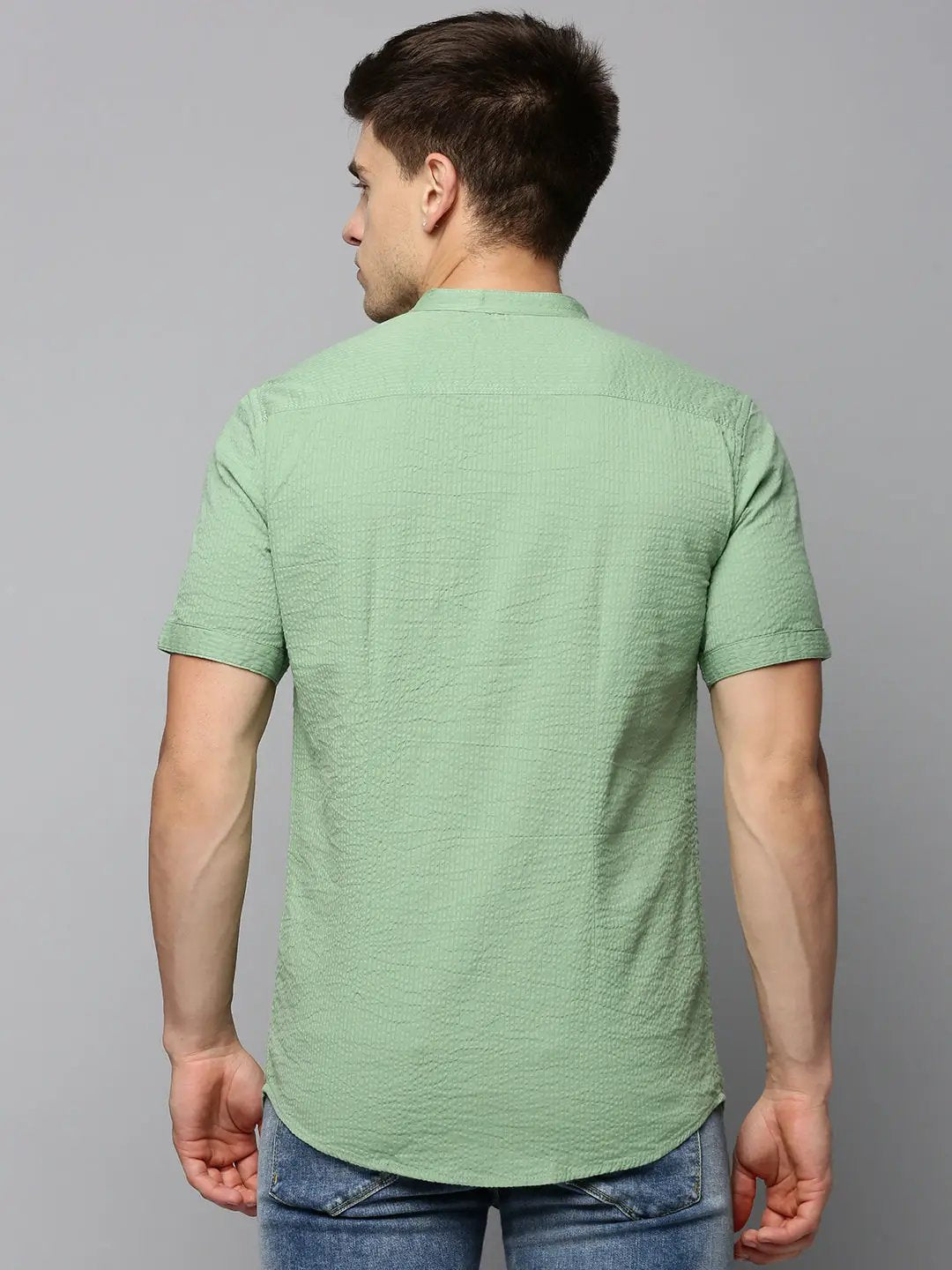 Men's Green Solid Casual Shirt