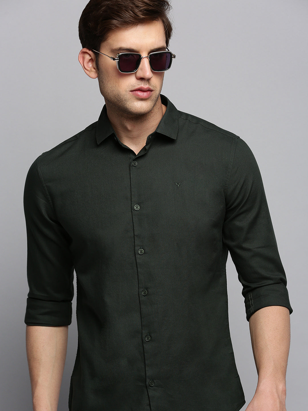 Men Green Solid Casual Shirt