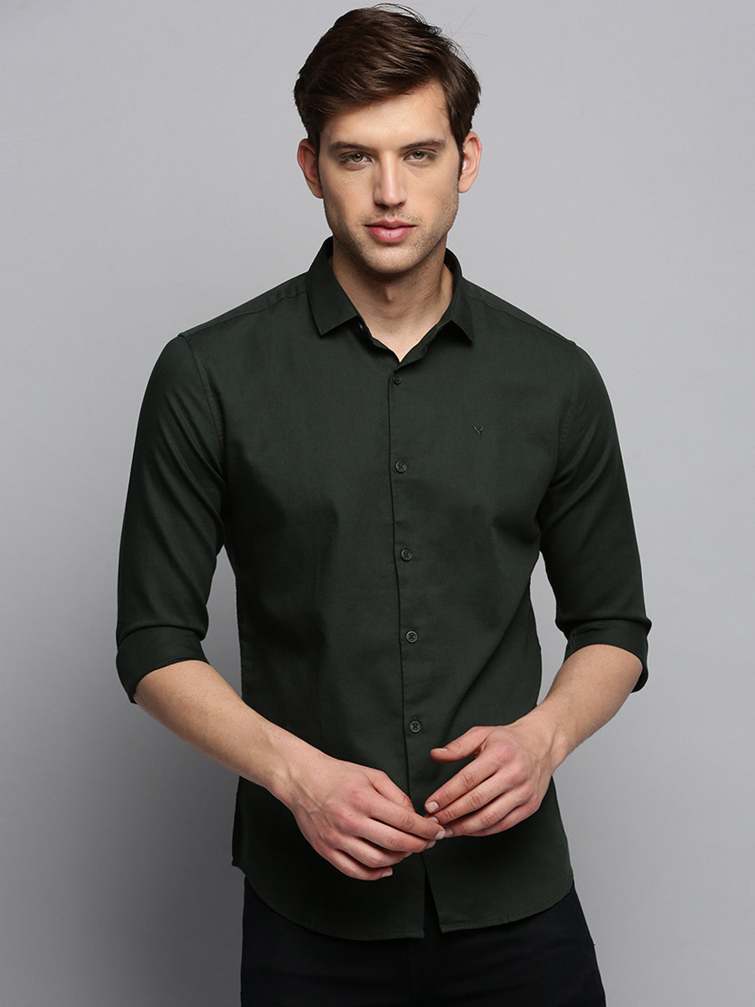 Men Green Solid Casual Shirt