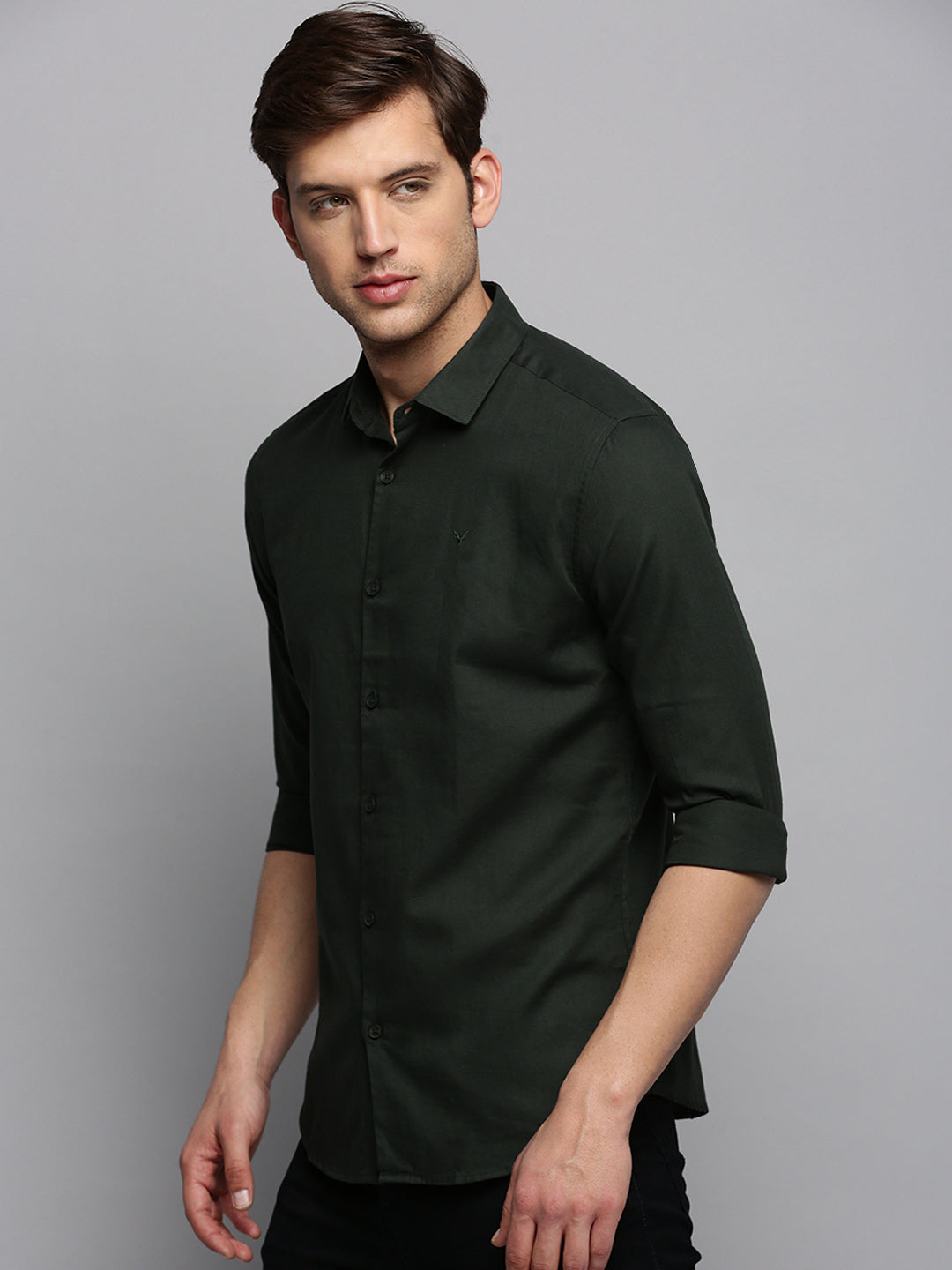 Men Green Solid Casual Shirt