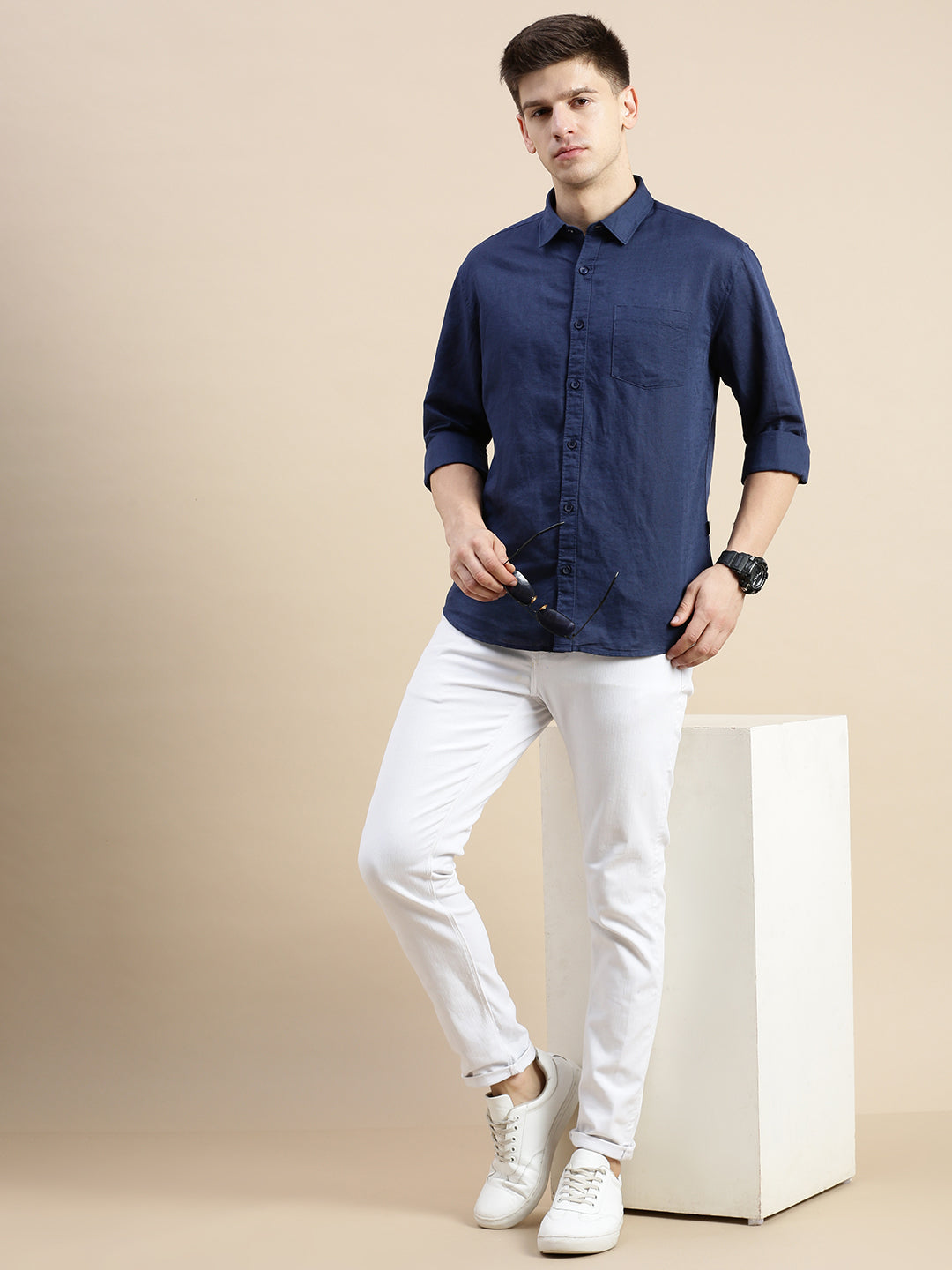 Men Navy Solid Casual Shirt