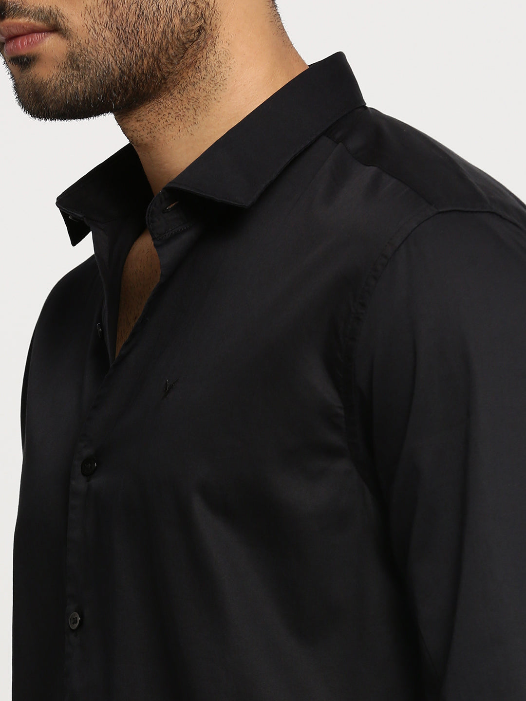 Men's Black Spread Collar Solid Shirt