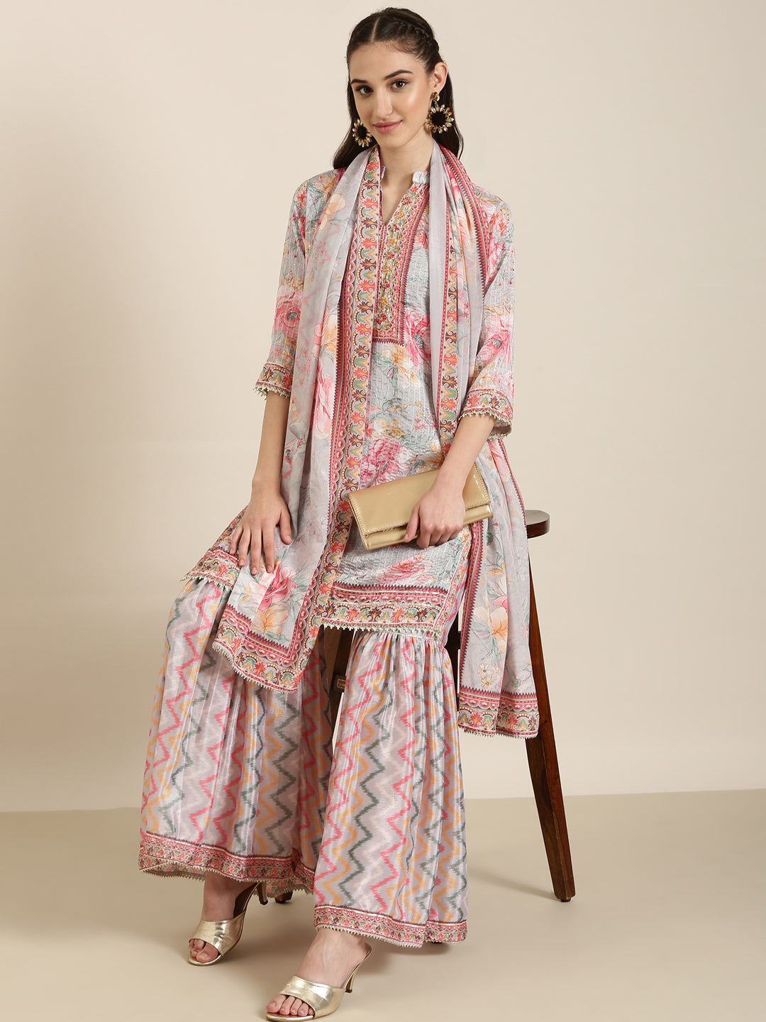 Women Grey Floral Kurta Set