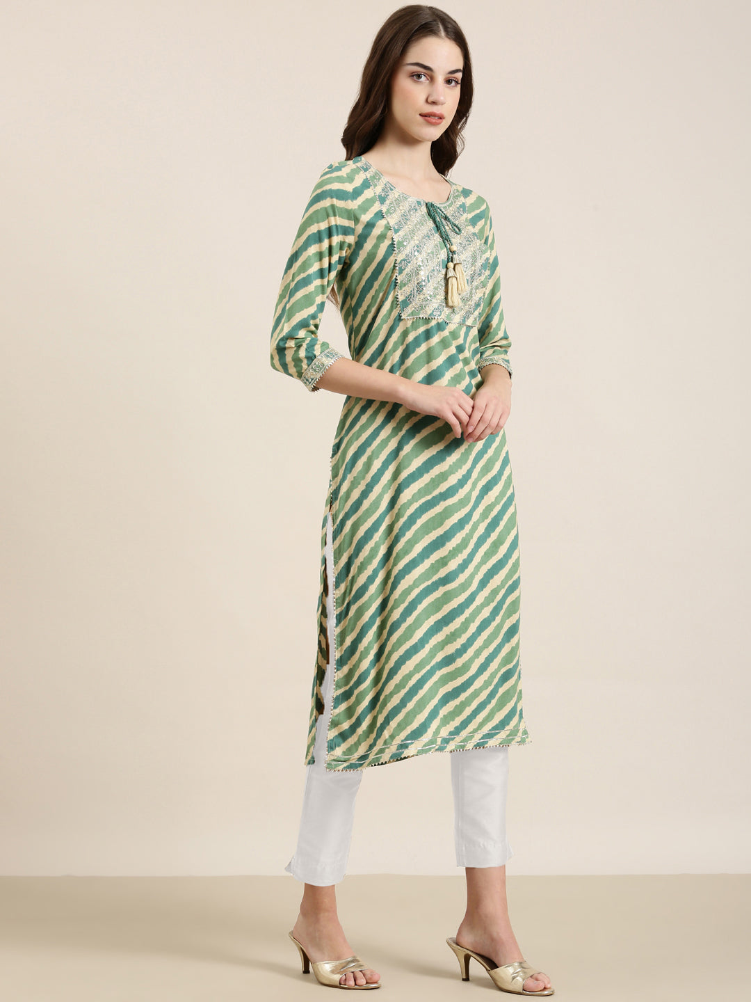 Women Green Striped Straight Kurta