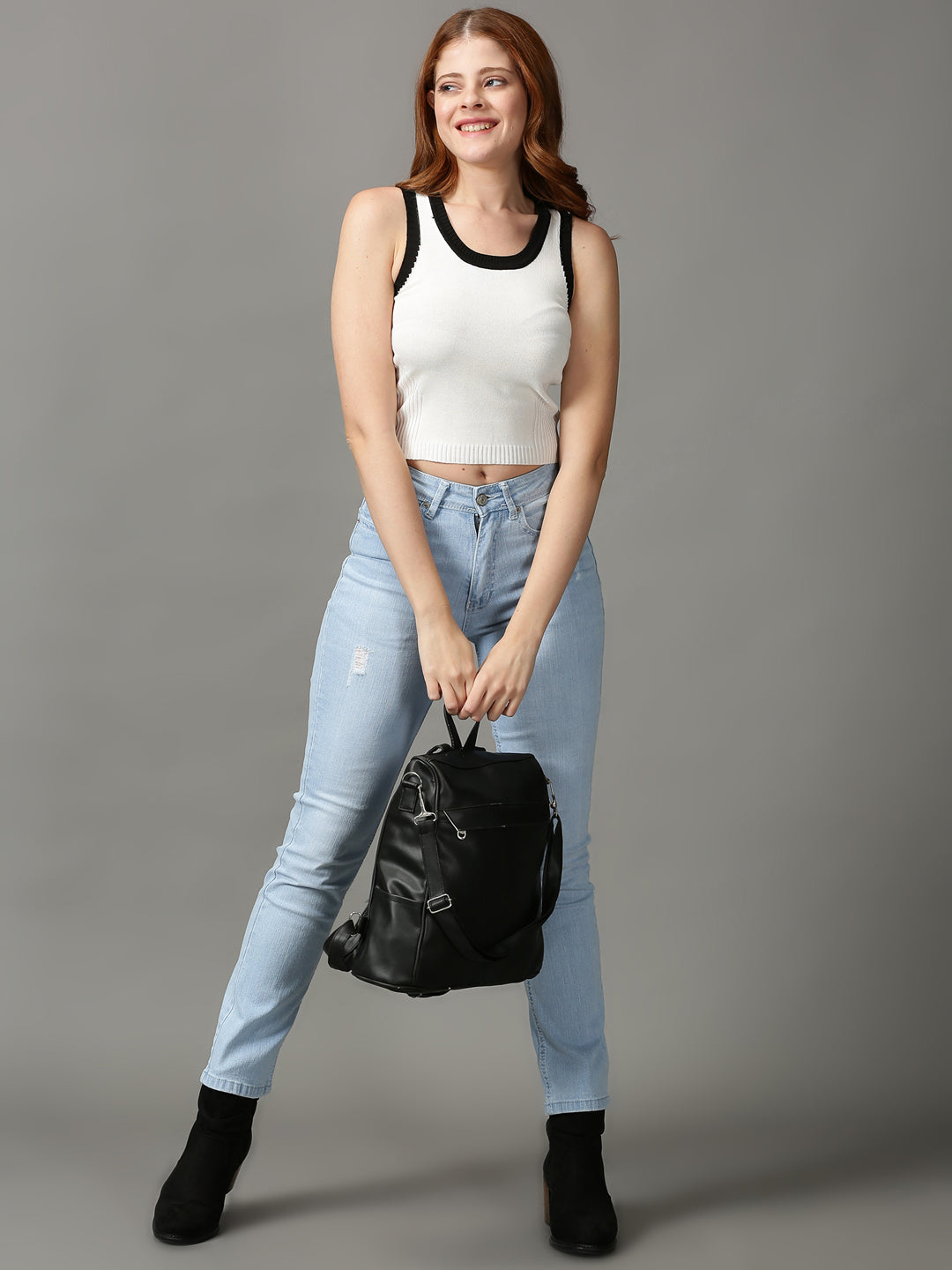 Women's White Solid Fitted Crop Top