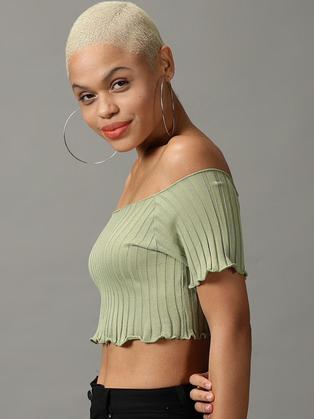 Women's Green Solid Fitted Crop Top