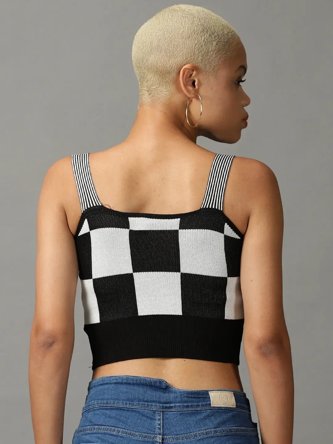 Women's Black Solid Fitted Crop Top