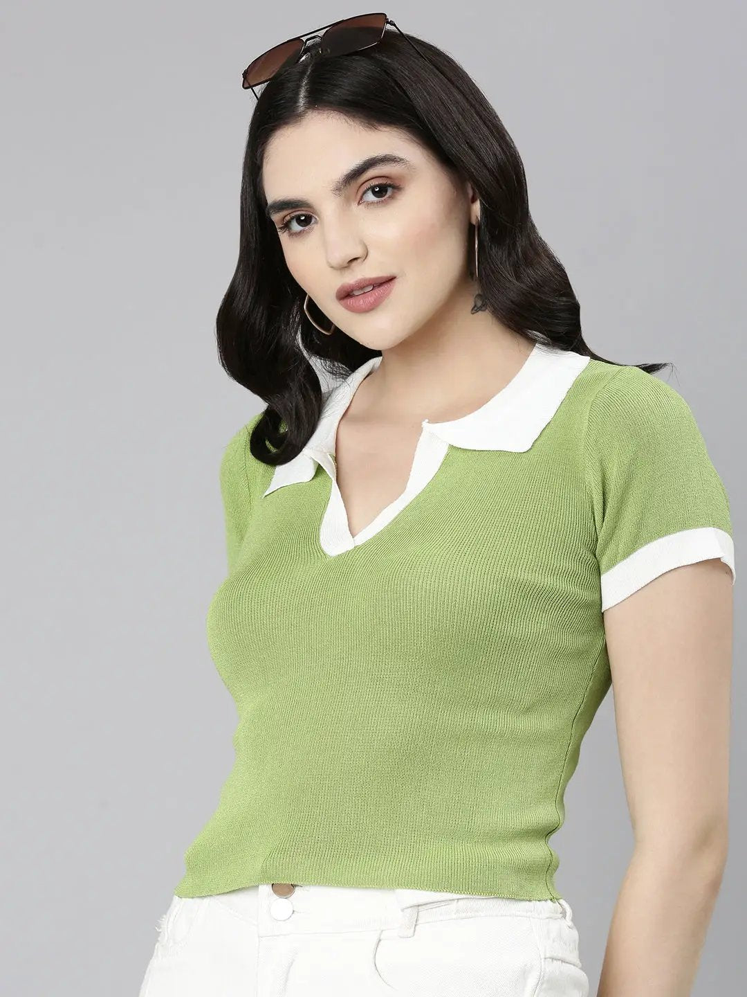Women's Above the Keyboard Collar Solid Green Regular Top