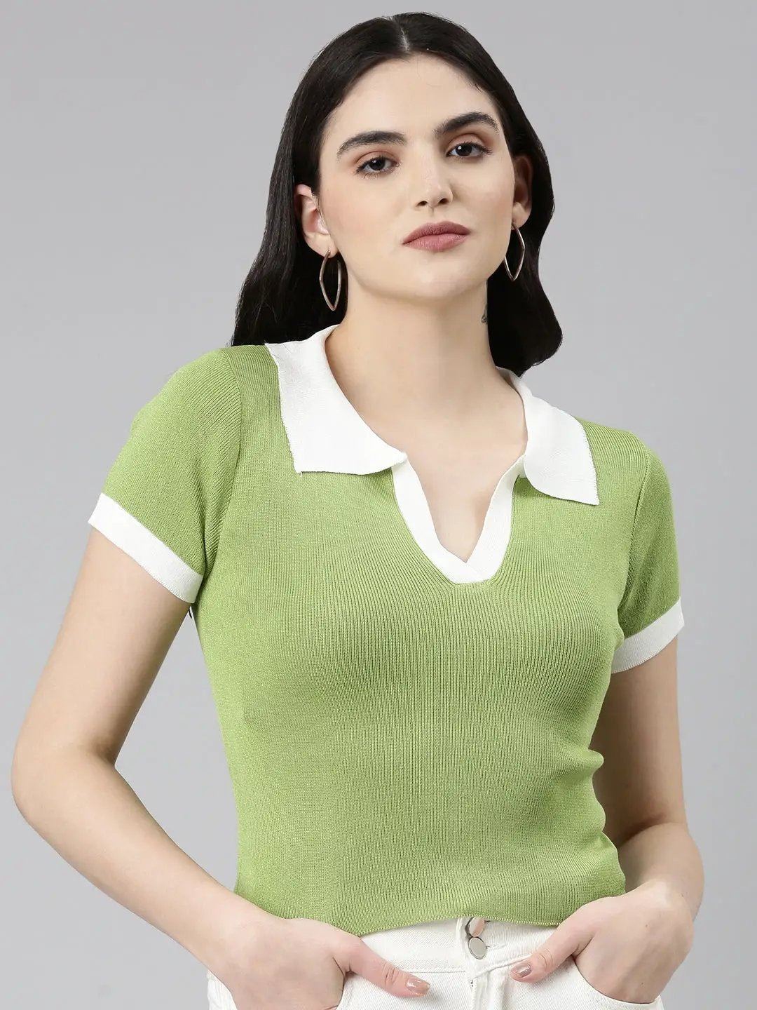 Women's Above the Keyboard Collar Solid Green Regular Top