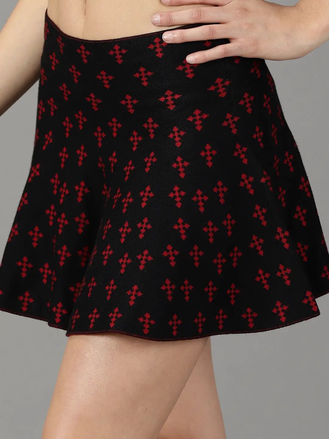 Women's Black Solid Flared Skirt