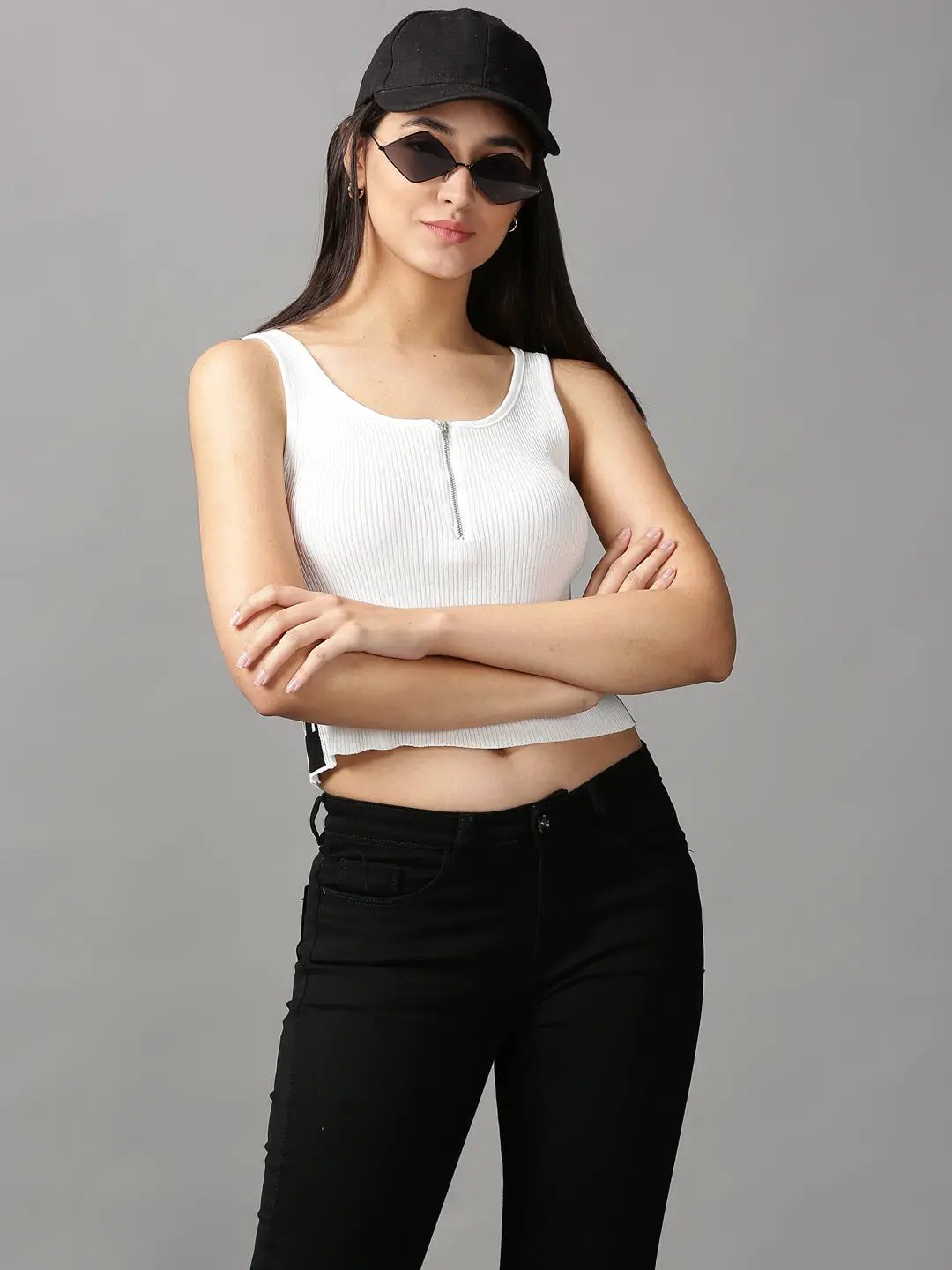 Women's White Solid Fitted Crop Top
