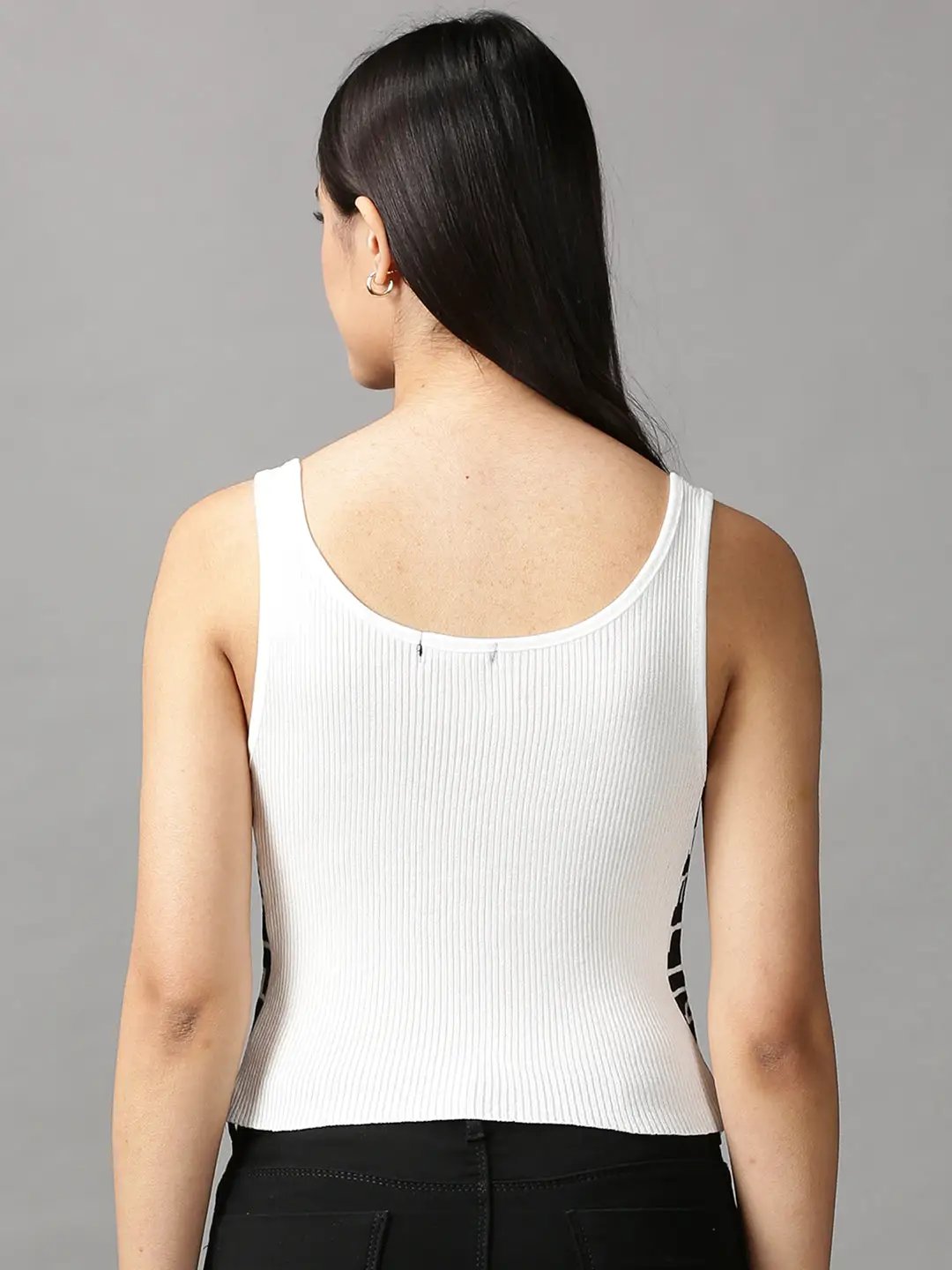 Women's White Solid Fitted Crop Top