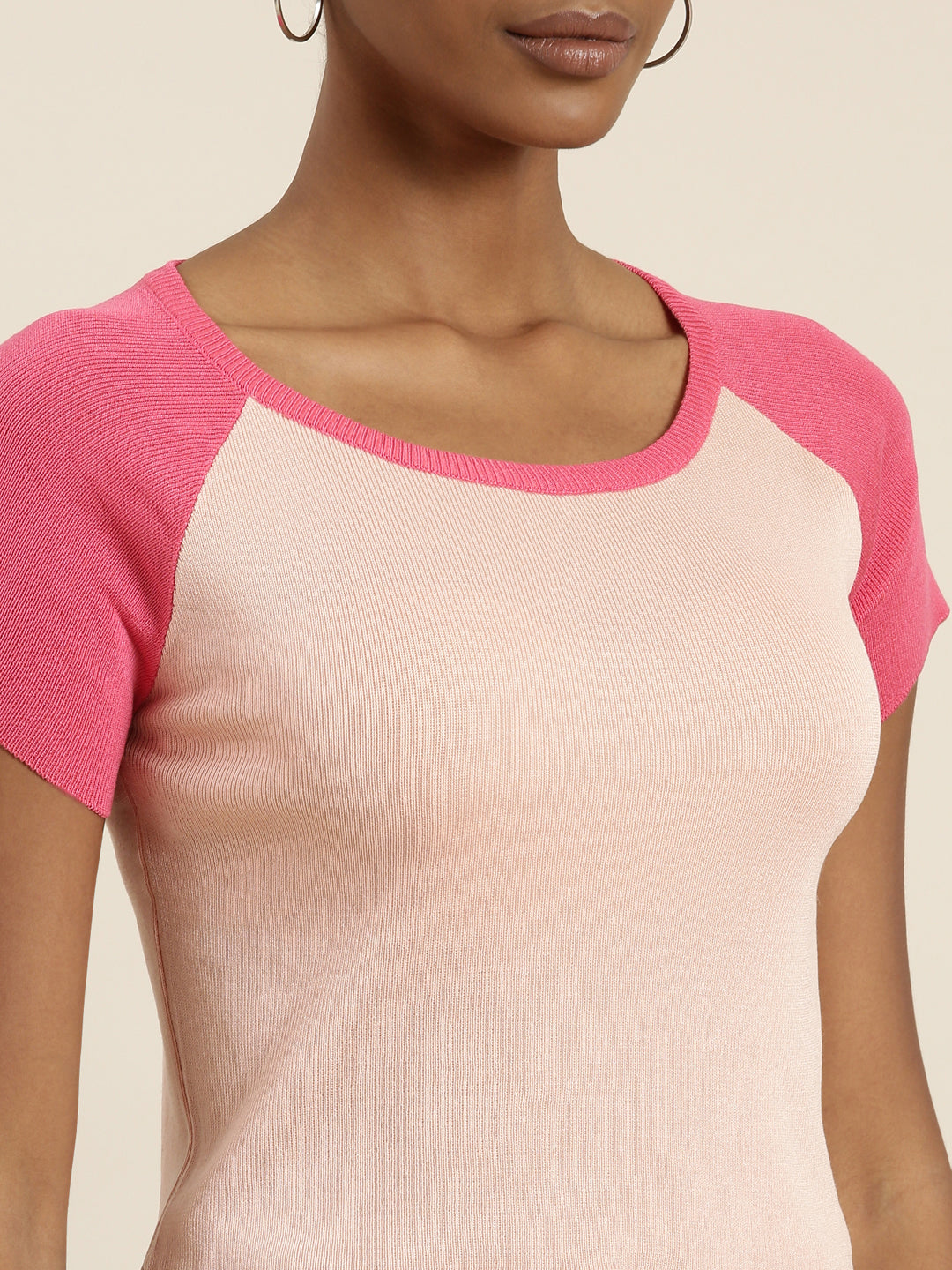 Round Neck Colourblocked Raglan Sleeves Peach Crop Top