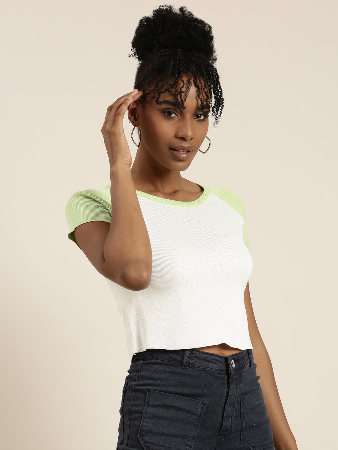 Round Neck Colourblocked Raglan Sleeves White Crop Top