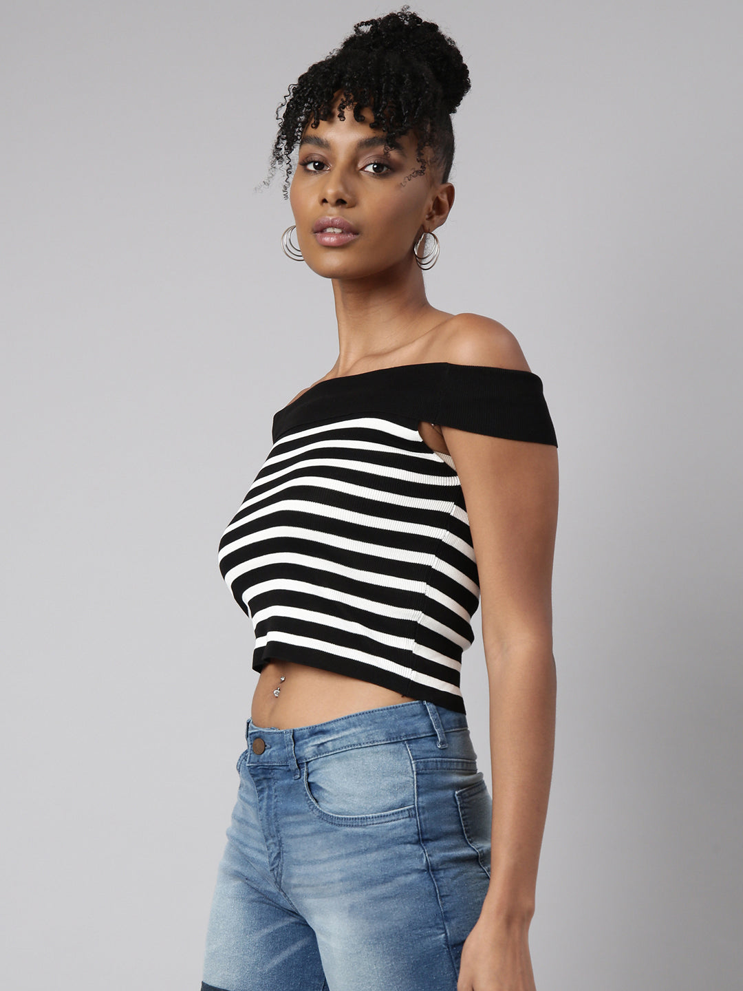 Women Black Horizontal Stripes Fitted Crop Top