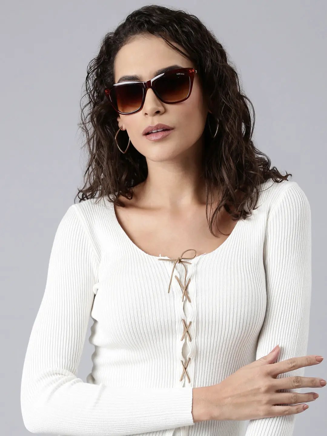 Women's Off White Solid Fitted Top