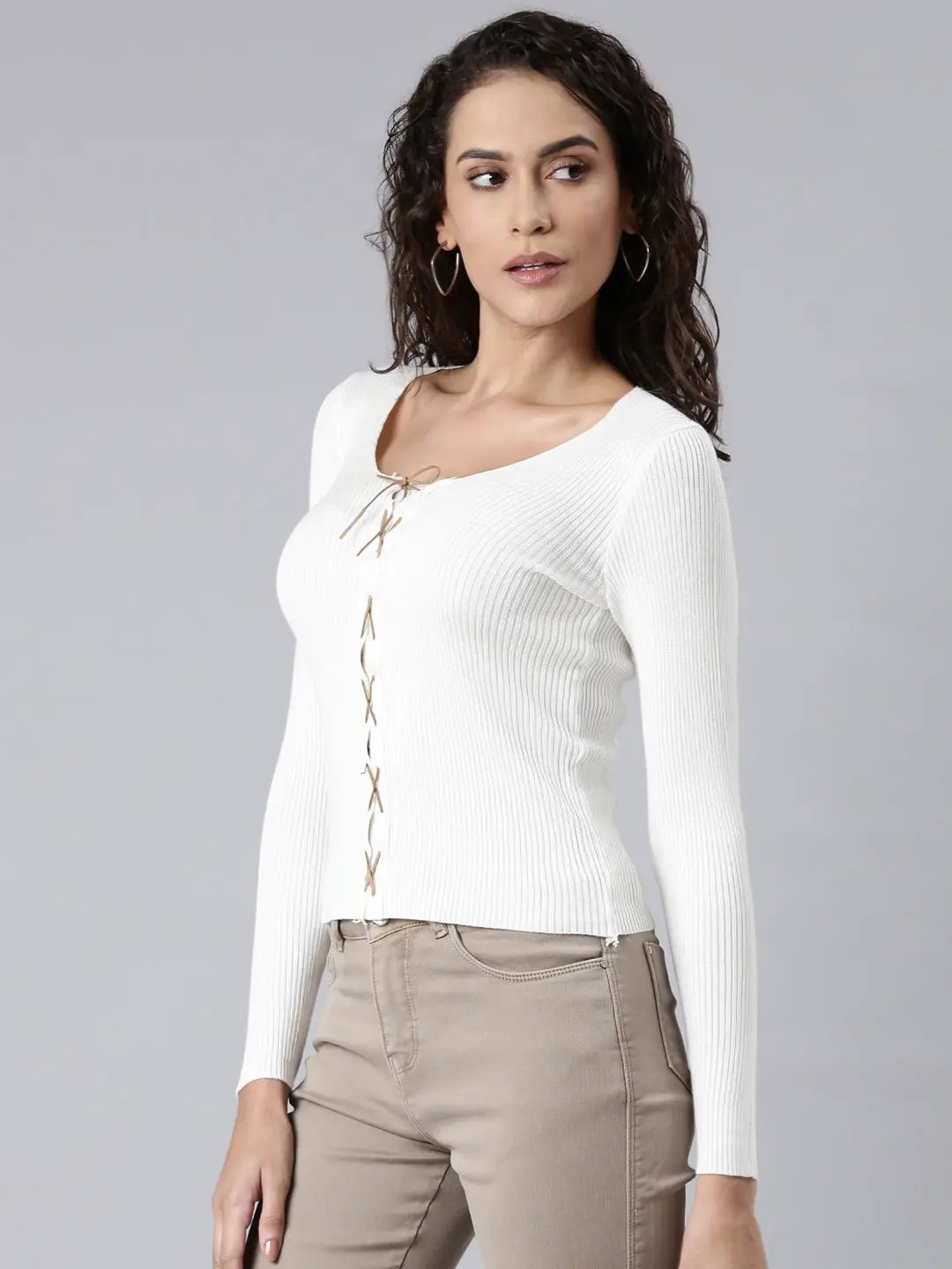 Women's Off White Solid Fitted Top