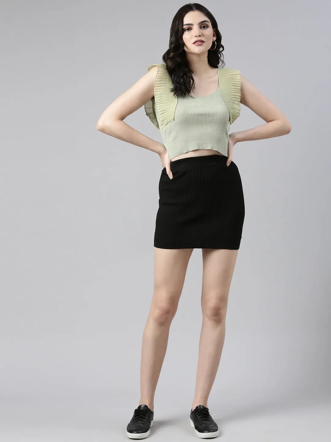 Women's Scoop Neck Solid Sleeveless Sea Green Crop Tank Top