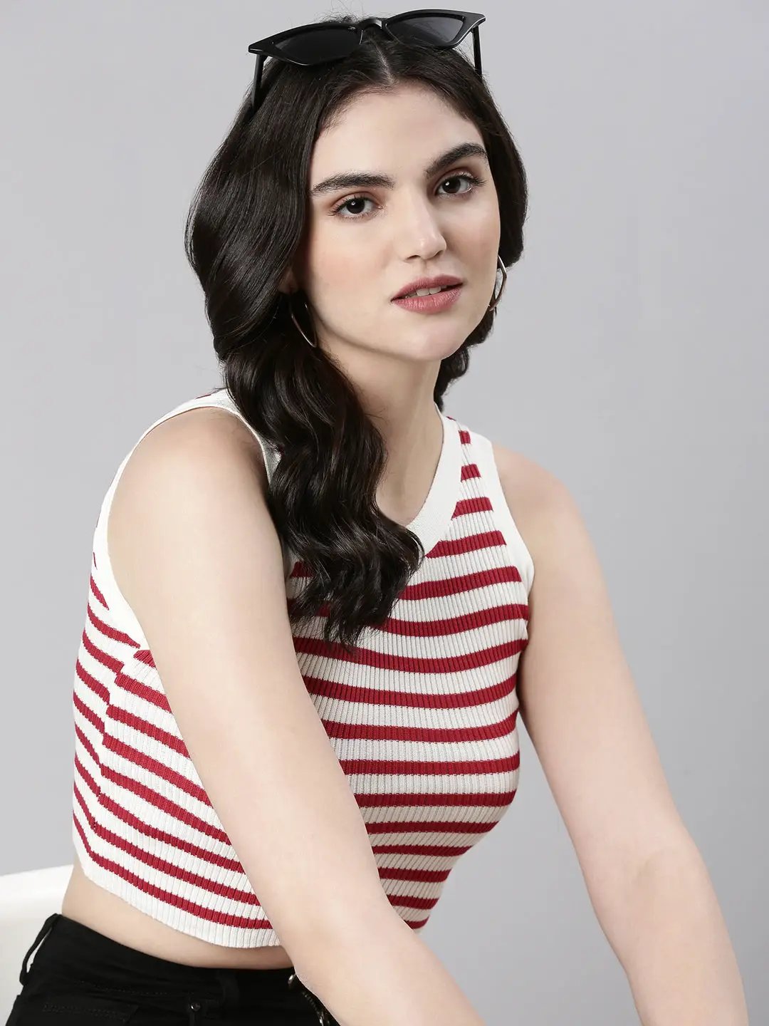 Women's Round Neck Striped Sleeveless White Crop Tank Top
