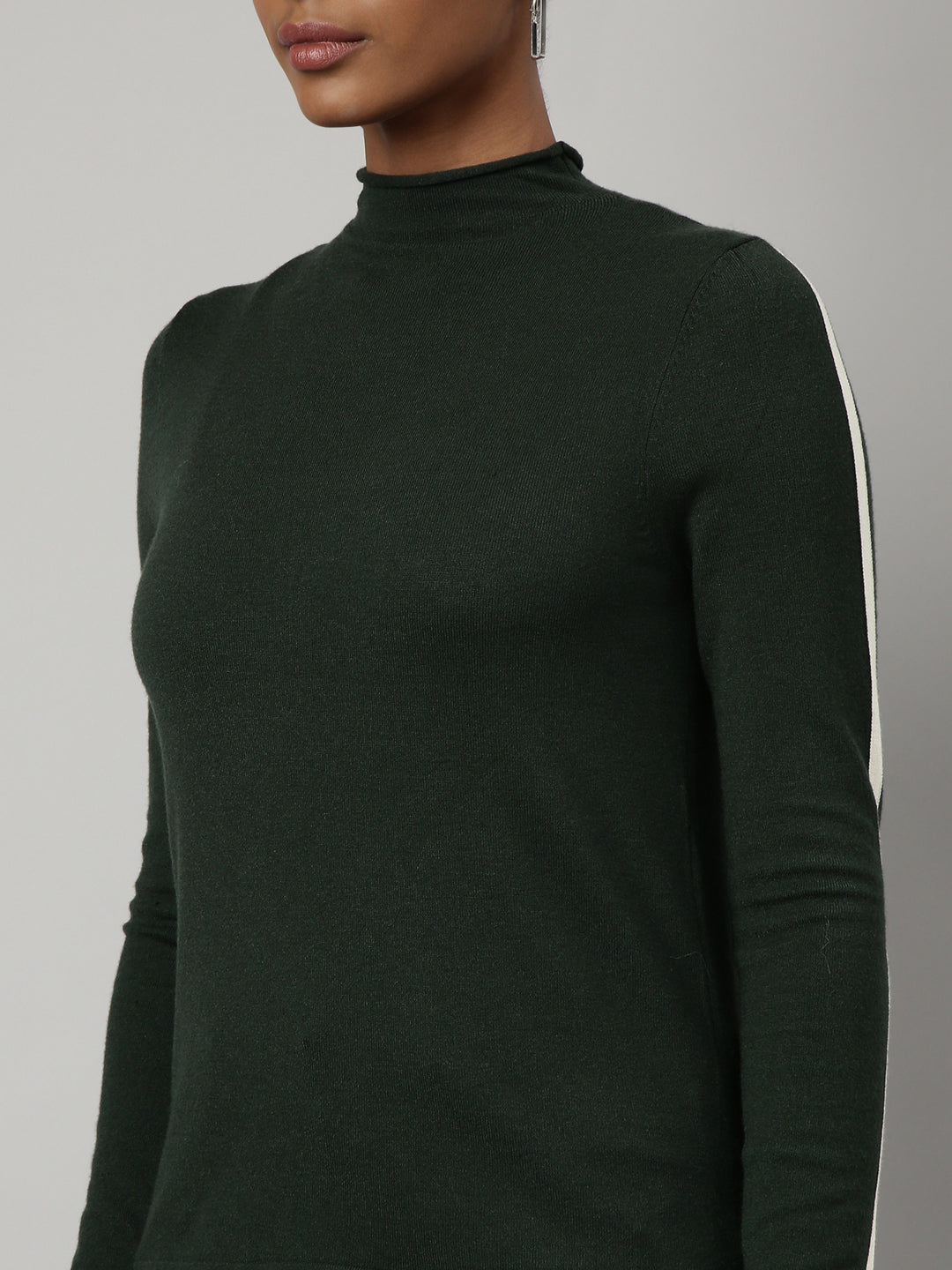 Women Green Solid Fitted Top