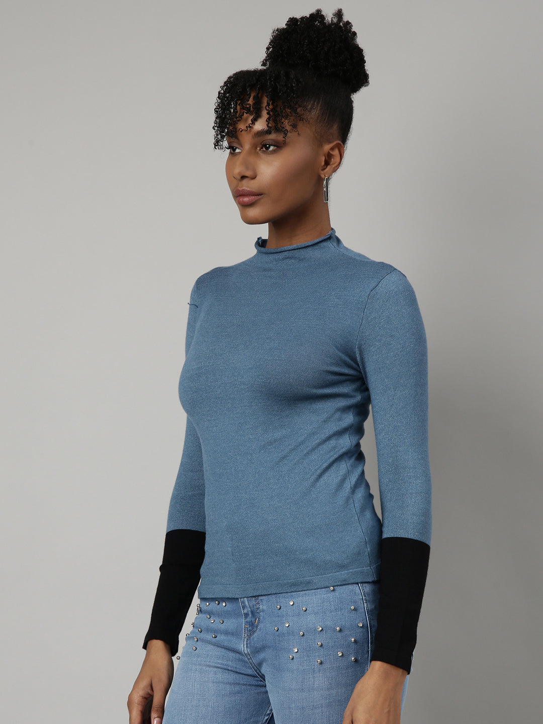 Women Blue Solid Fitted Top