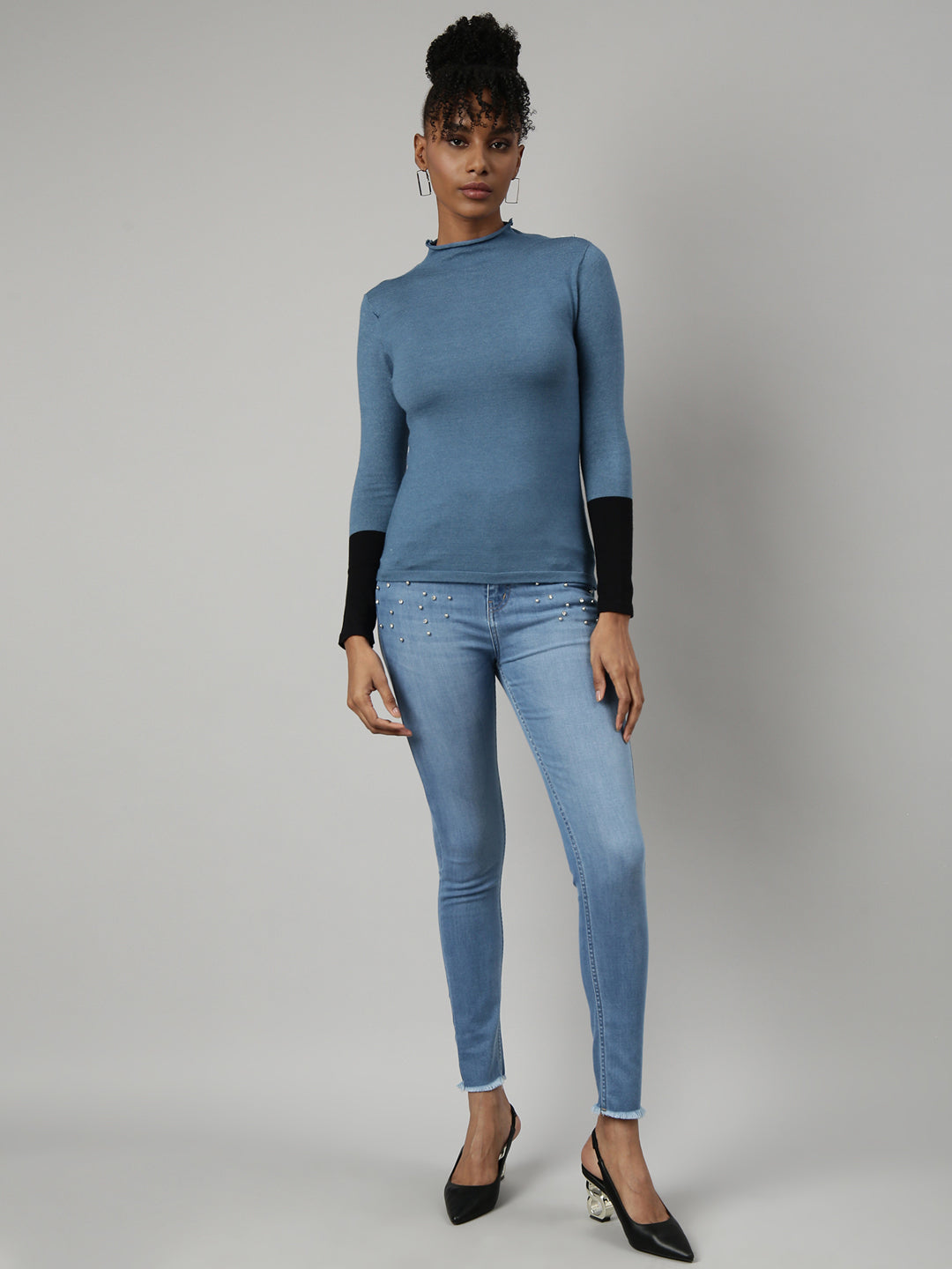 Women Blue Solid Fitted Top