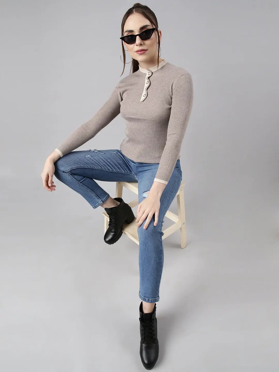 Women's Beige Solid Fitted Top