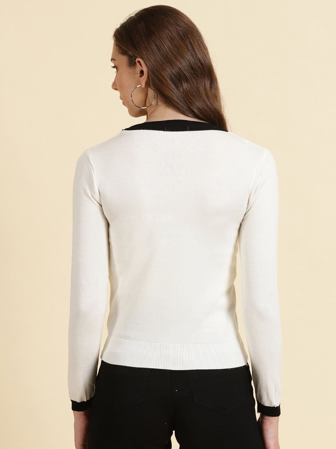 Women's White Solid Fitted Top