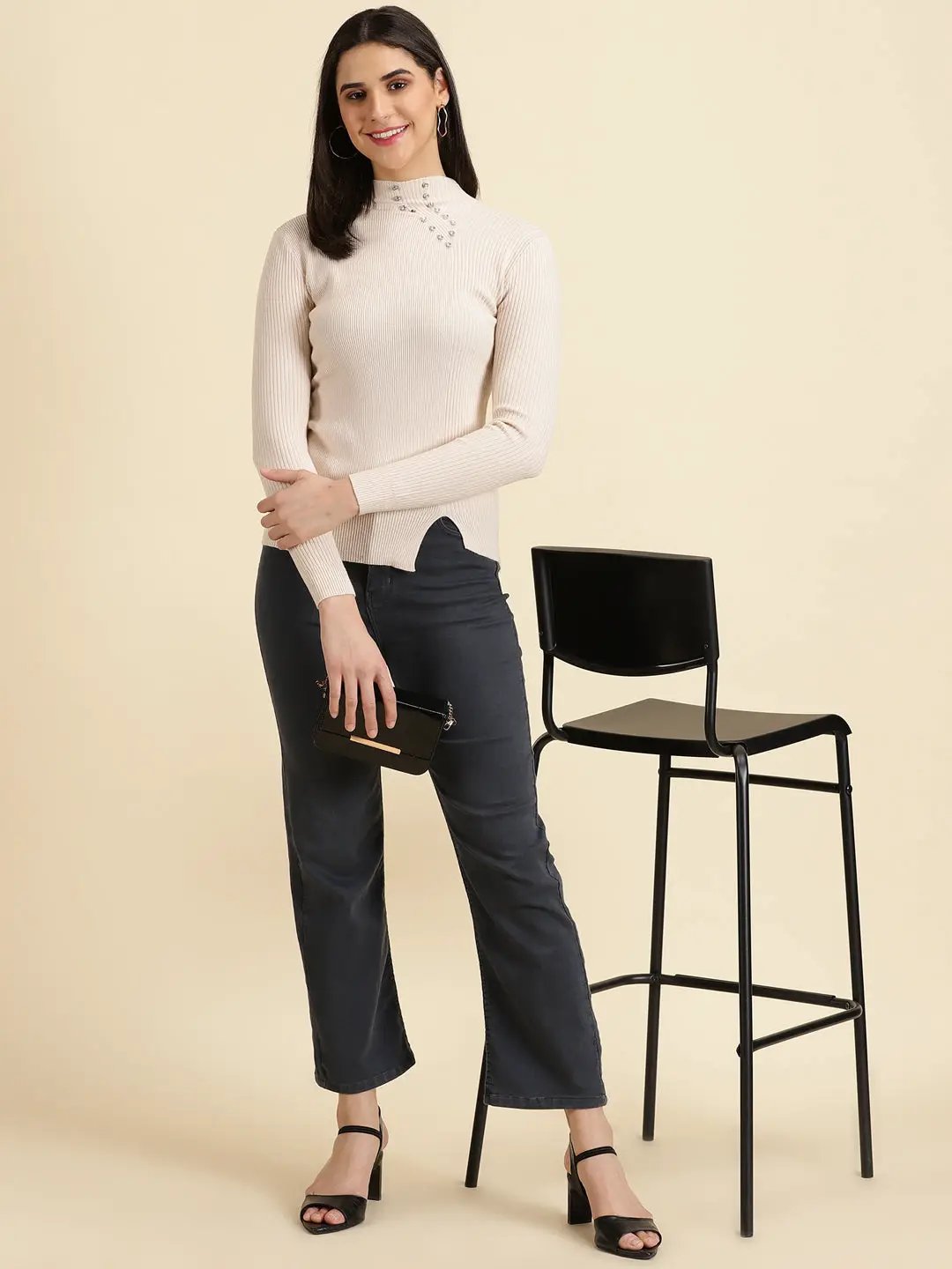 Women's Cream Solid Fitted Top