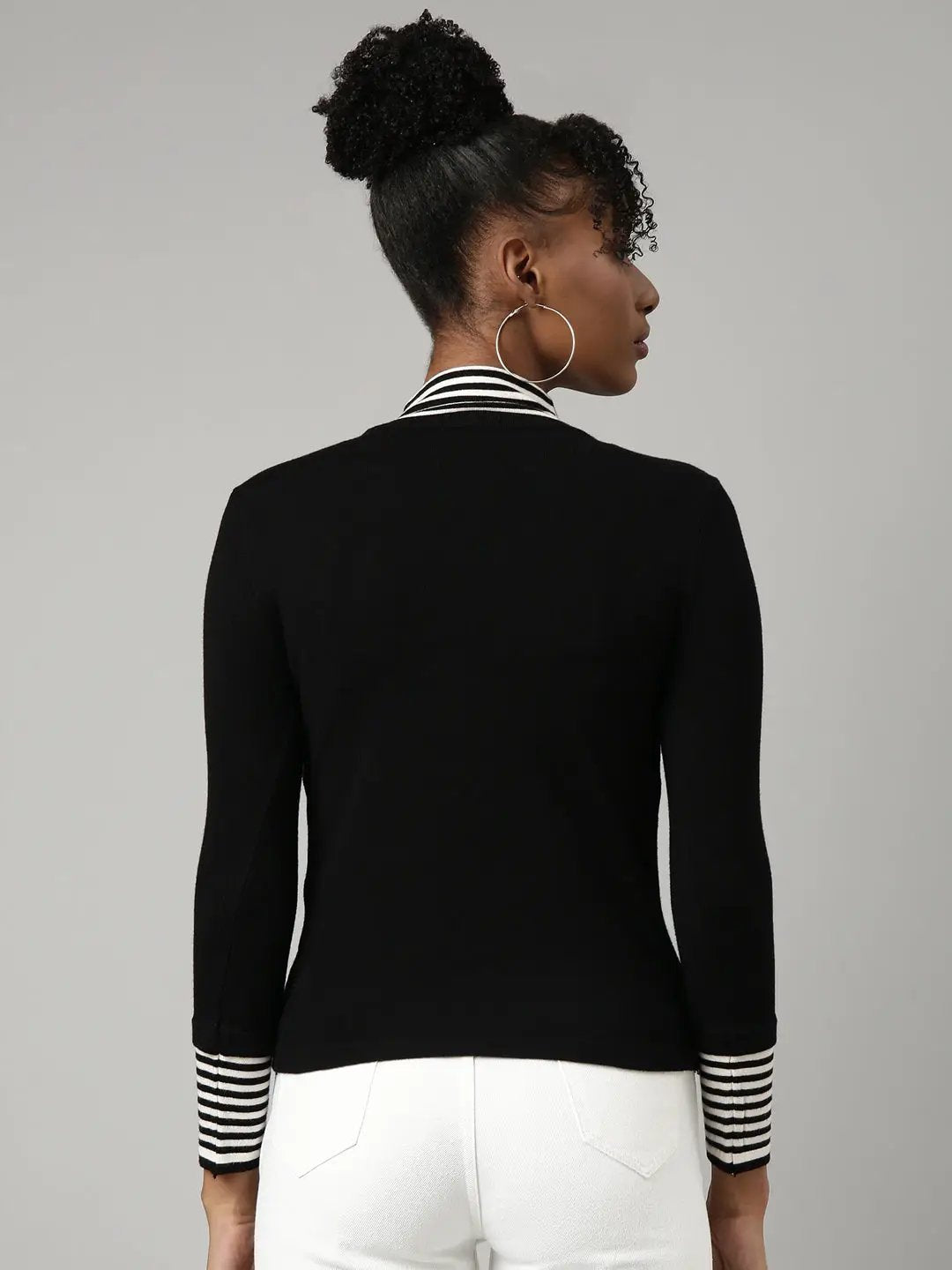 Women's Black Solid Fitted Top