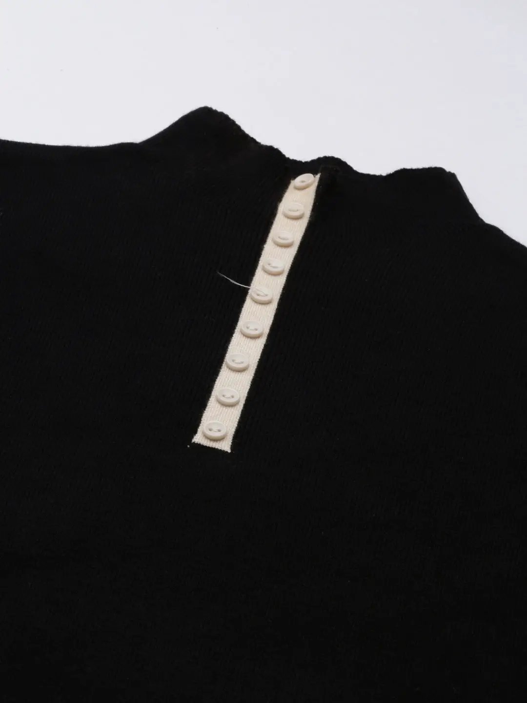 Women's Black Solid Fitted Top