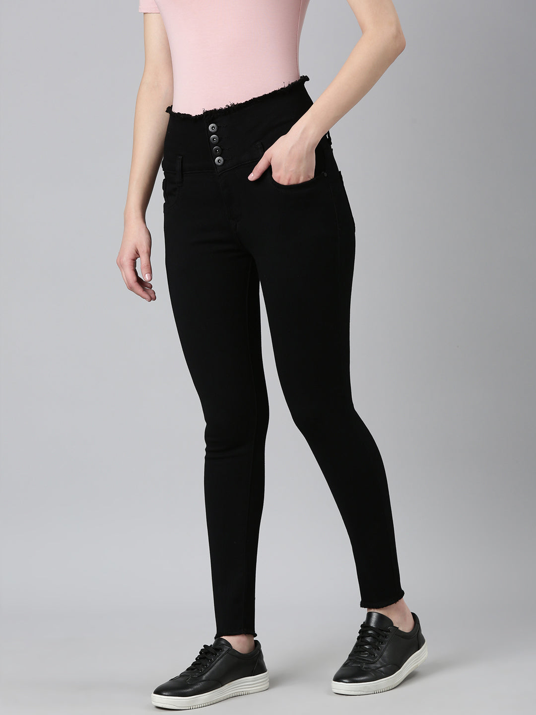 Women's Black Solid Super Skinny Fit Denim Jeans