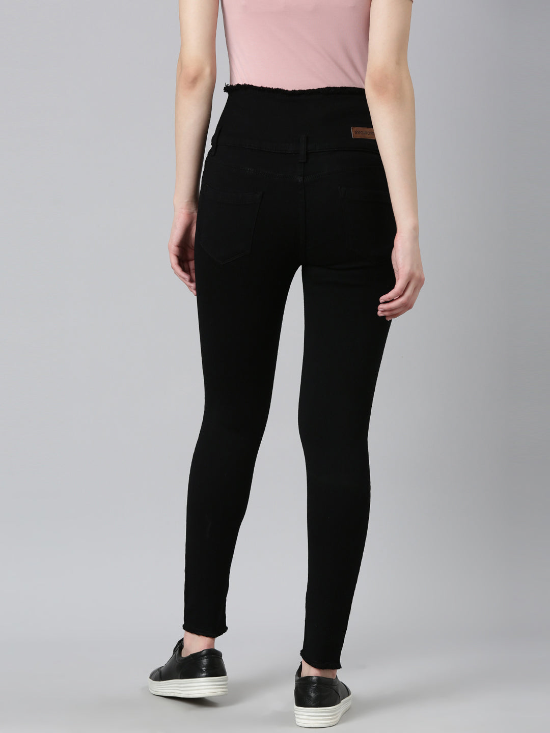 Women's Black Solid Super Skinny Fit Denim Jeans