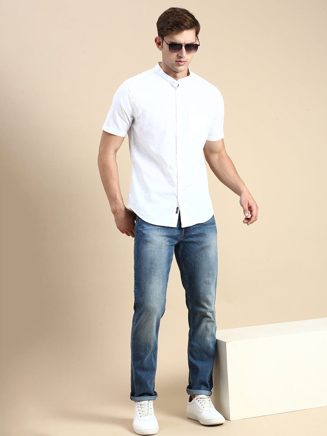 Men White Solid Casual Shirt