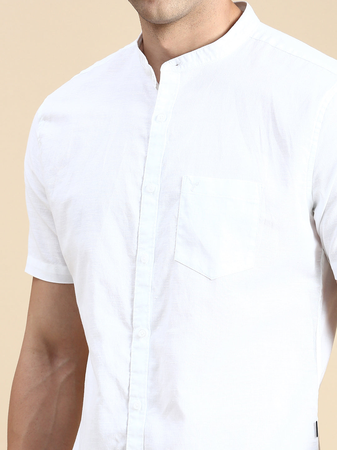 Men White Solid Casual Shirt