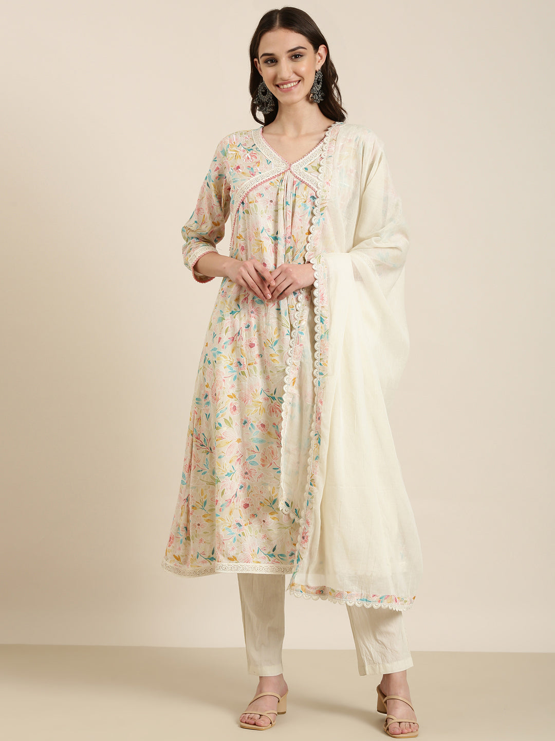 Women Cream Floral Kurta Set