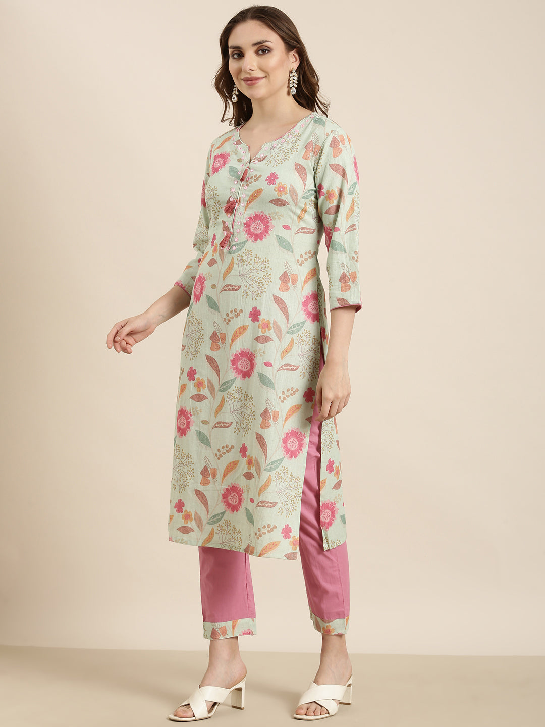 Women Straight Sea Green Floral Kurta and Trousers Set Comes With Dupatta