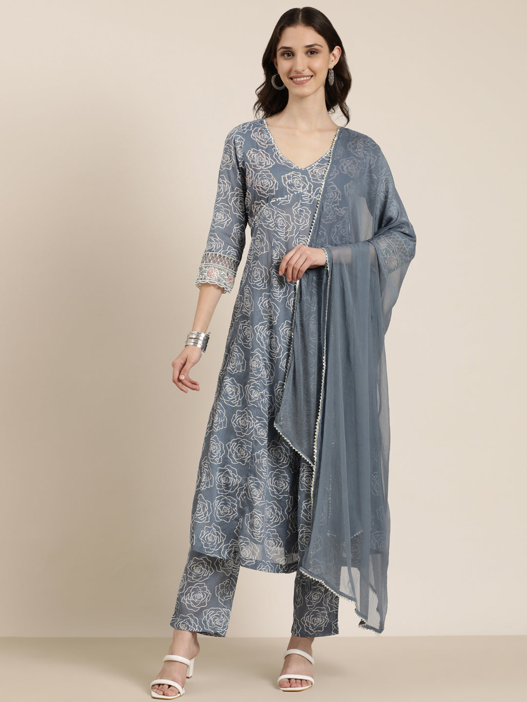 Women Grey Floral Kurta Set