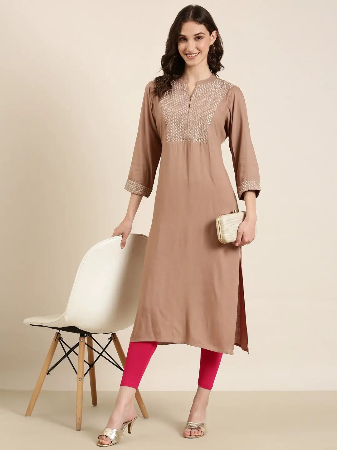 Women's Mauve Solid Straight Kurta