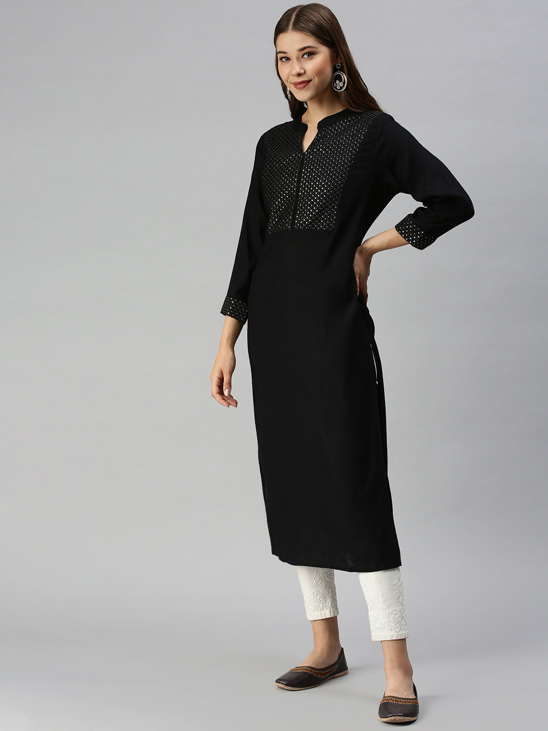 Women's Black Solid Straight Kurta