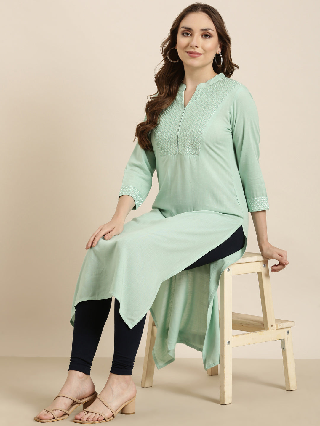 Women Straight Sea Green Solid Kurta