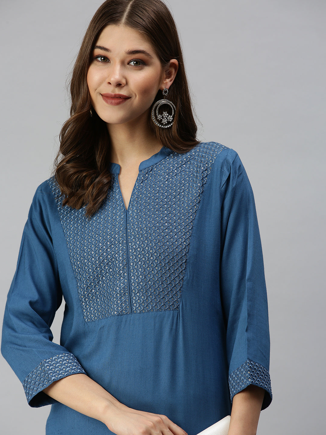 Women's Blue Solid Straight Kurta