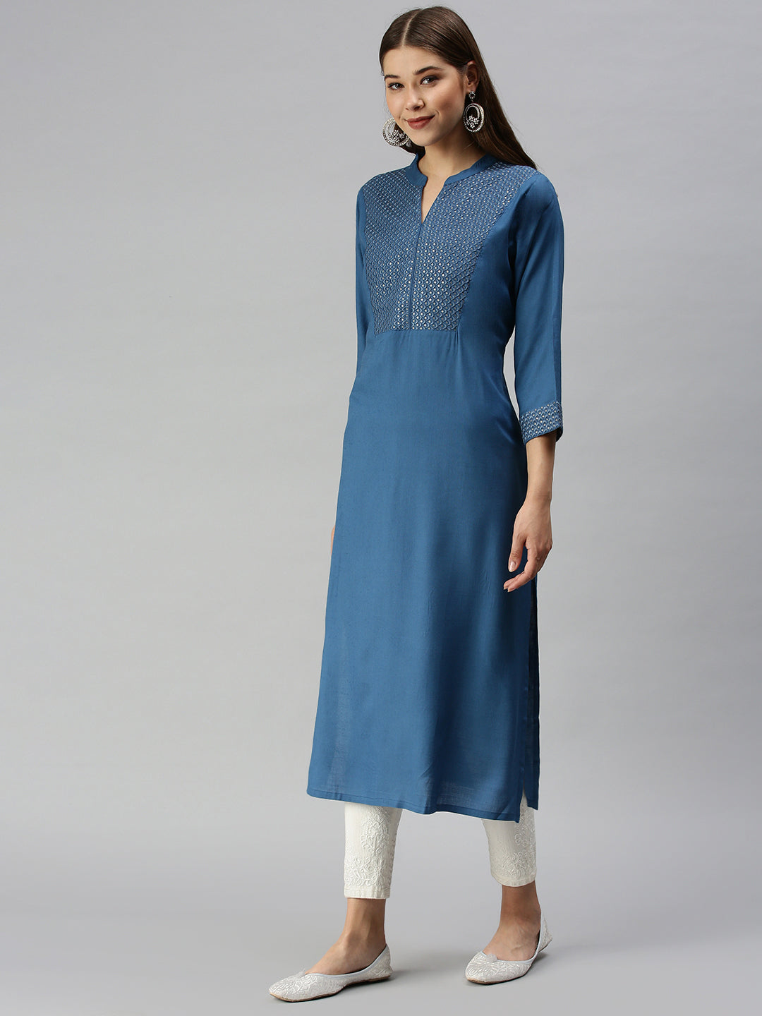 Women's Blue Solid Straight Kurta